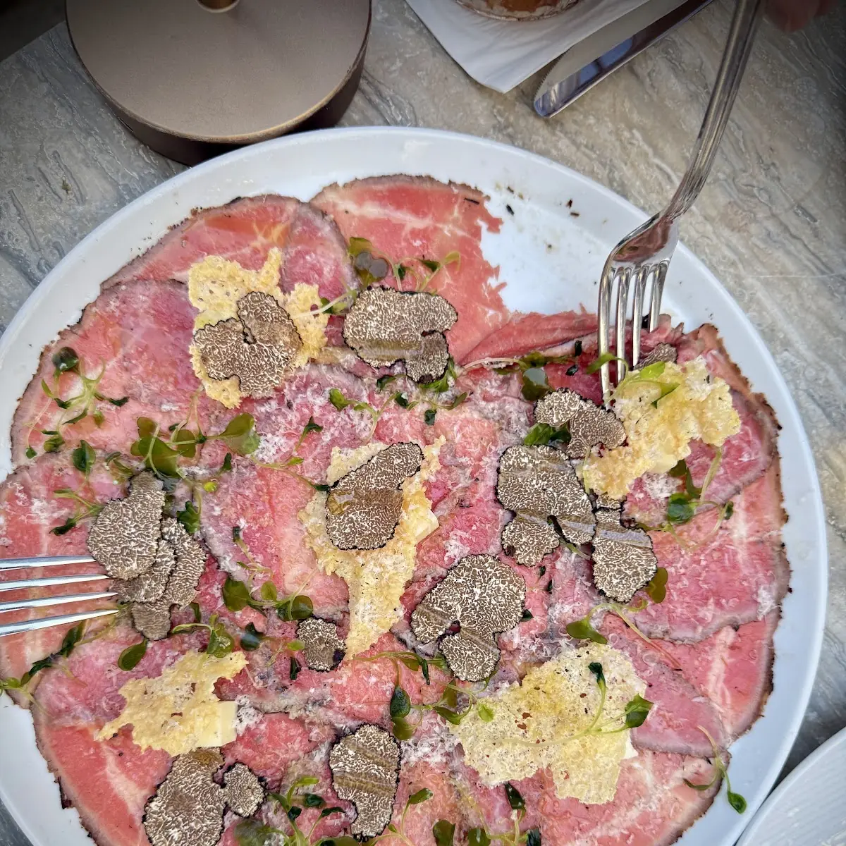 Thinly Sliced Beef with Truffle
