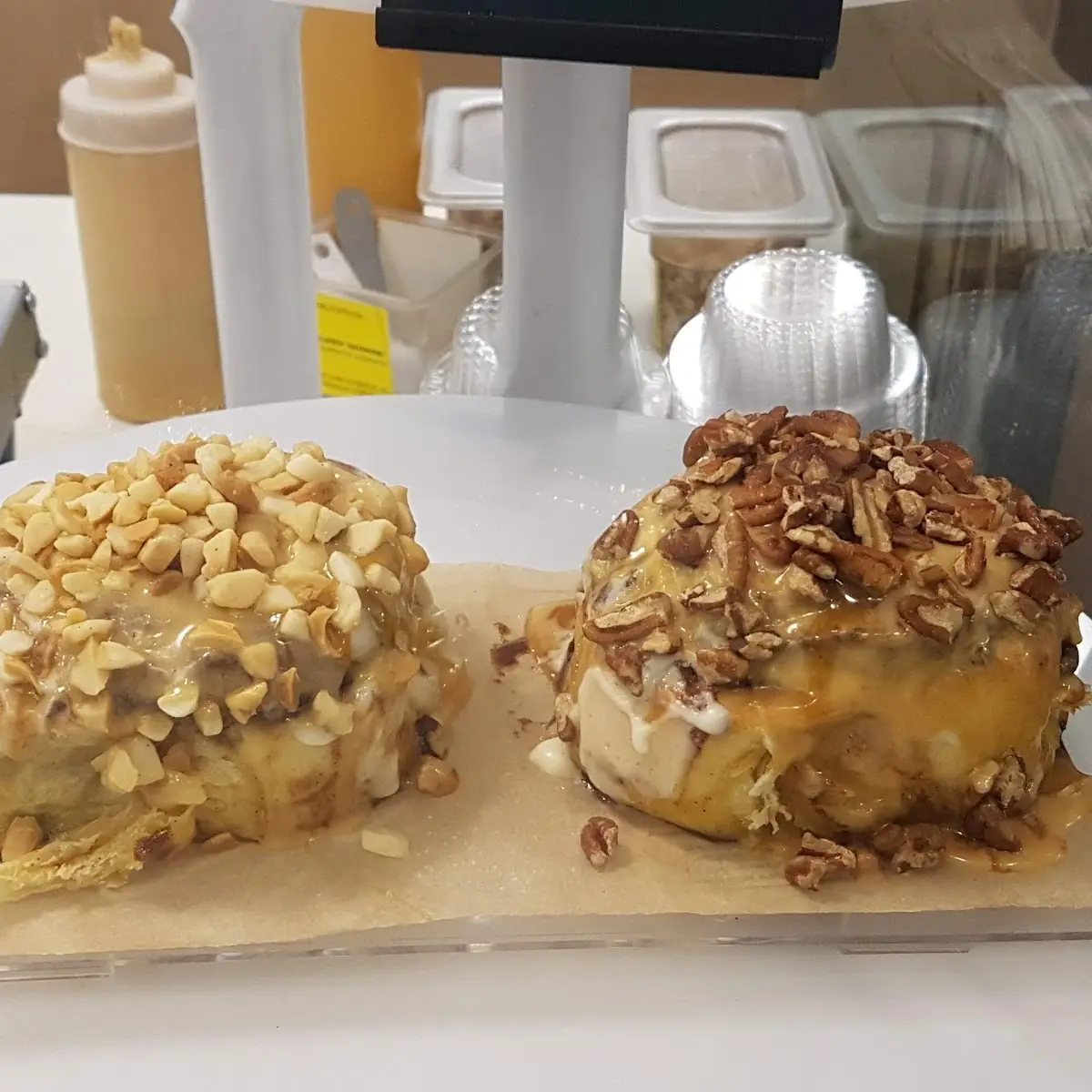 Caramel Pecan Cinnamon Bun
