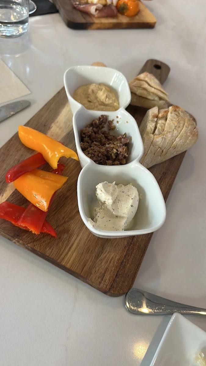 Hummus