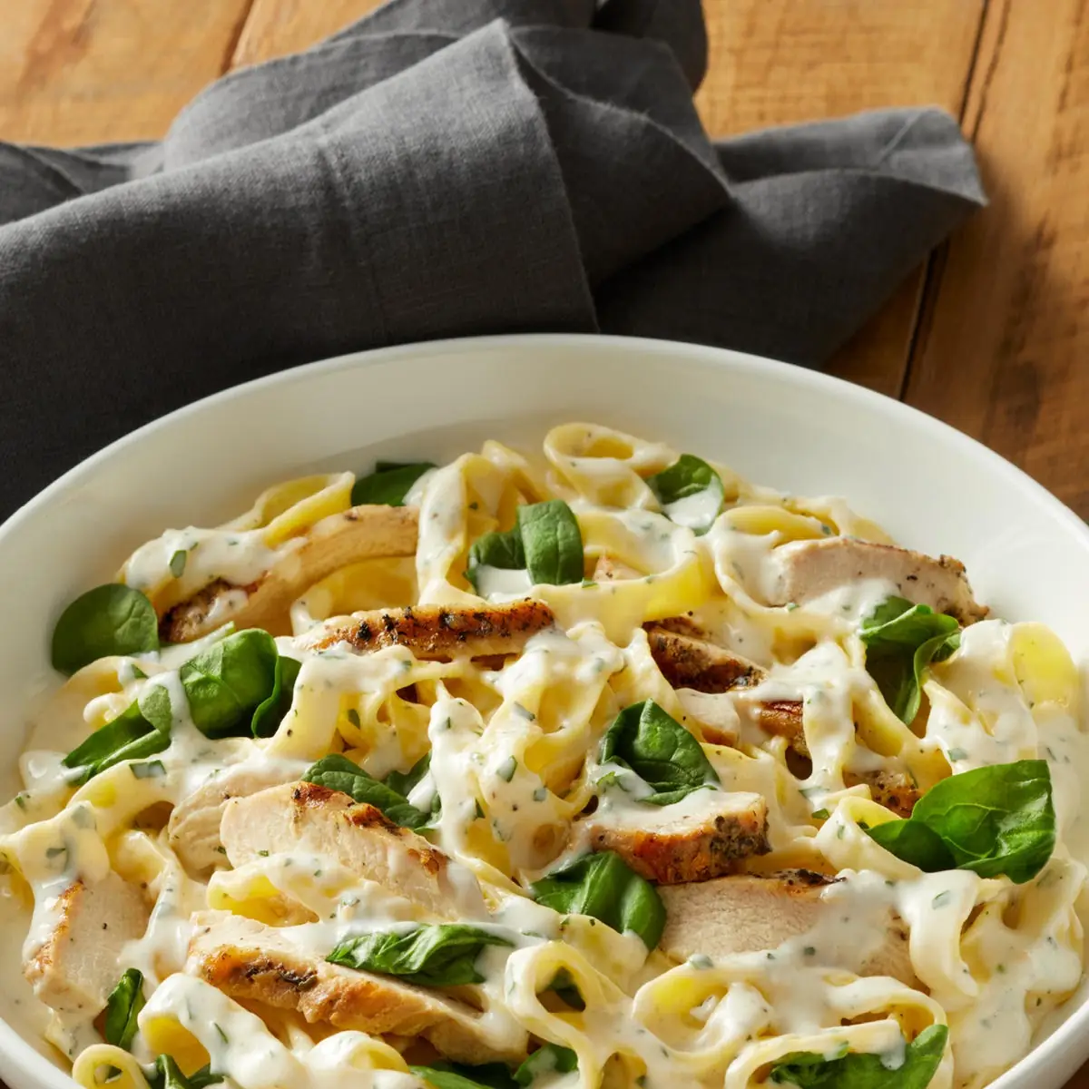 Chicken Alfredo - Pasta