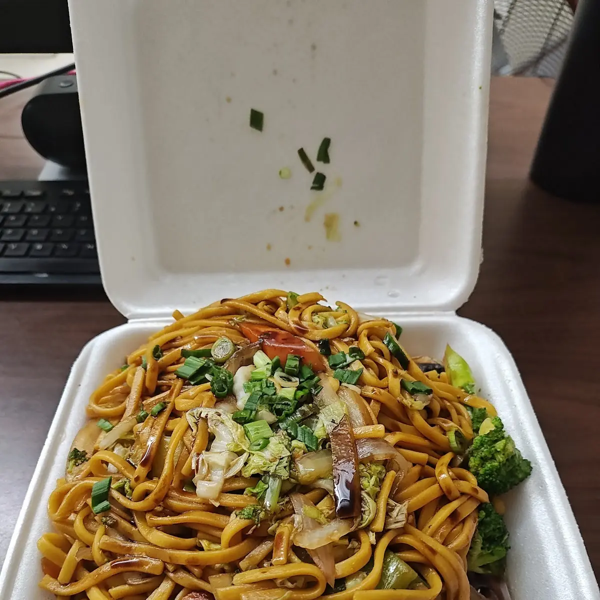 Vegetable Lo Mein Noodles