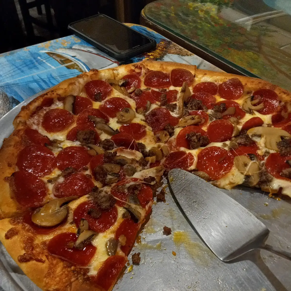 Large Pepperoni Mushroom Pizza