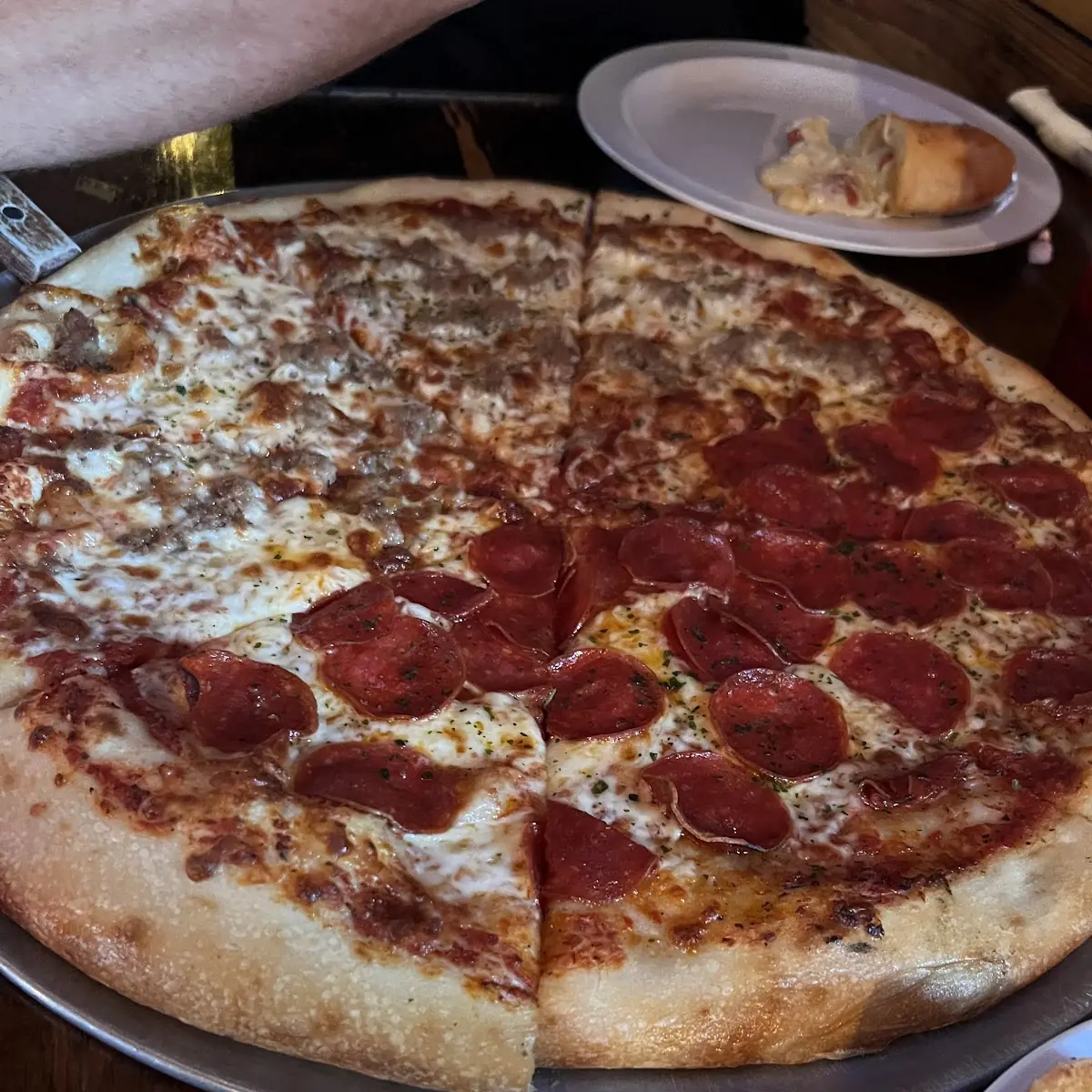 Large Pizza Pepperoni