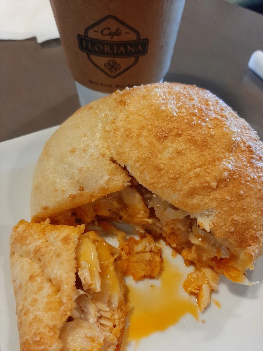 Buffalo Chicken Bun