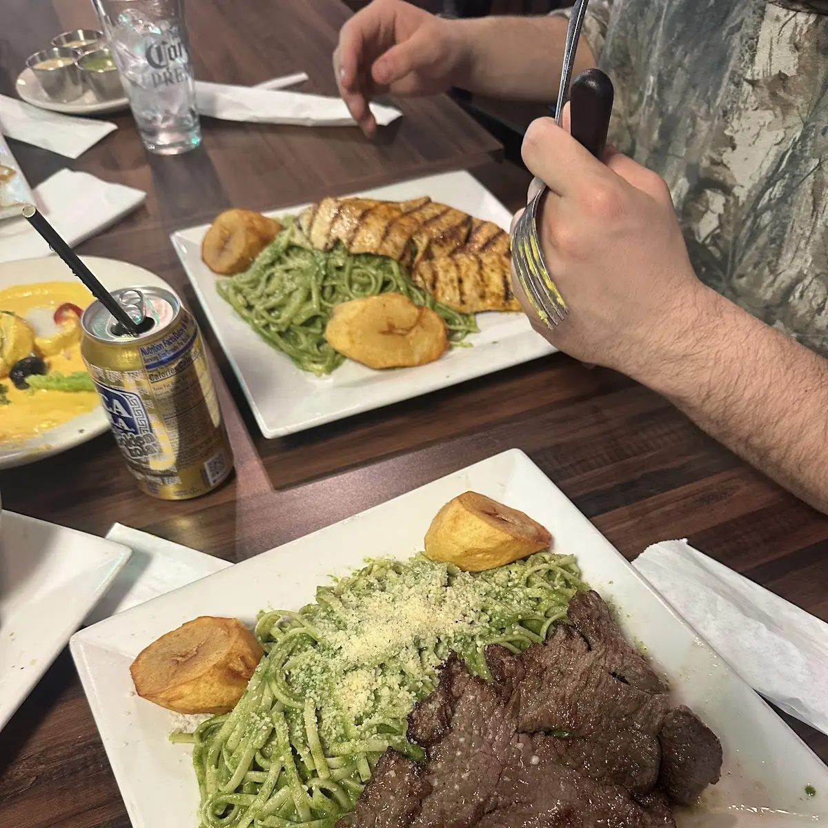 Tallarin Verde Con Bistec