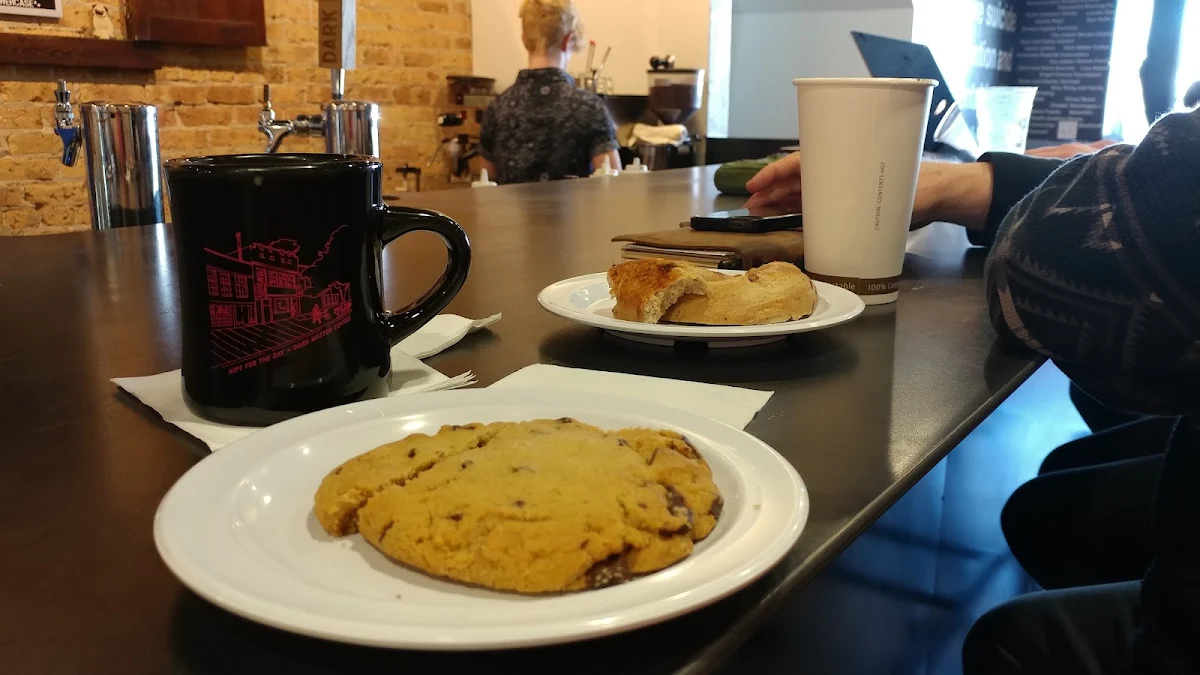 Chocolate Chip Cookie & China Black Tea