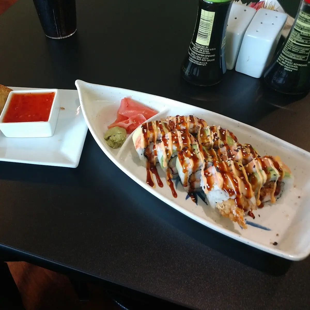 Spicy Smoked Salmon Roll