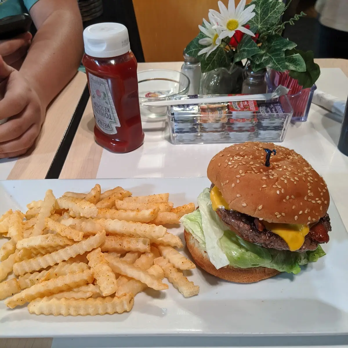 Avocado Cheeseburger