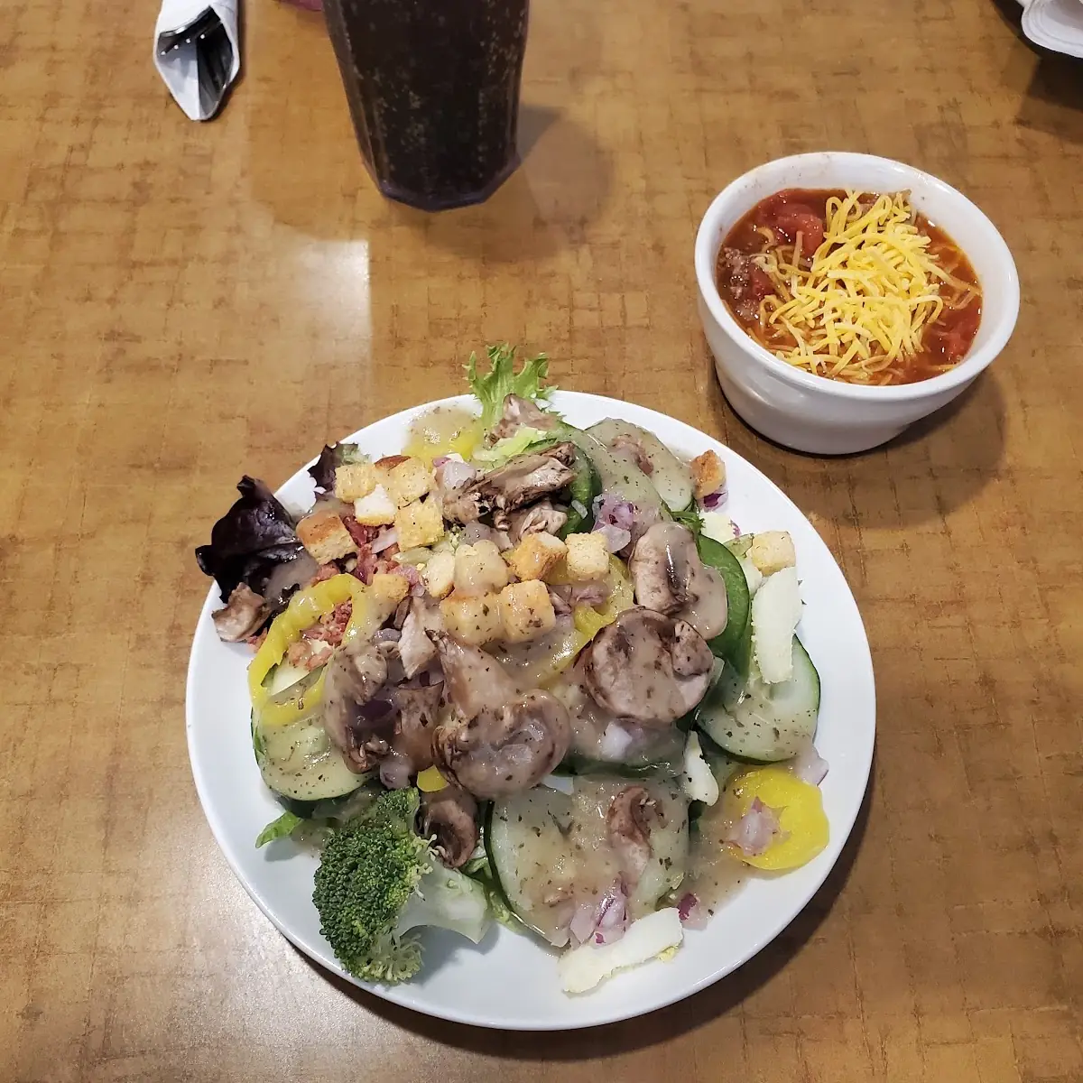 Salad Bar & Chili