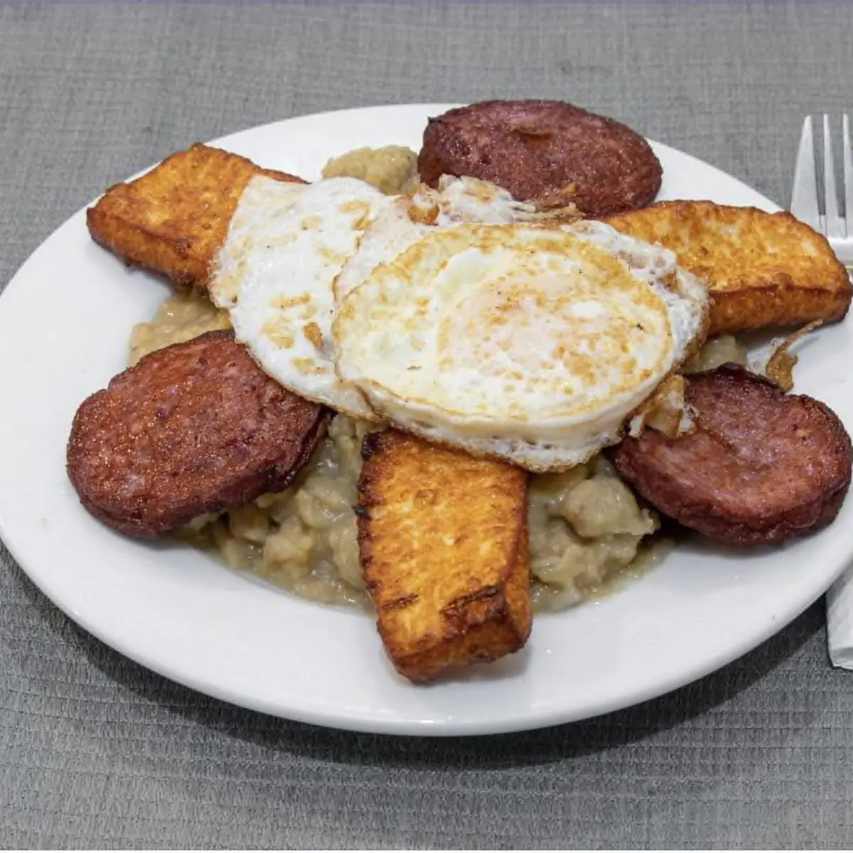 Tres Golpe