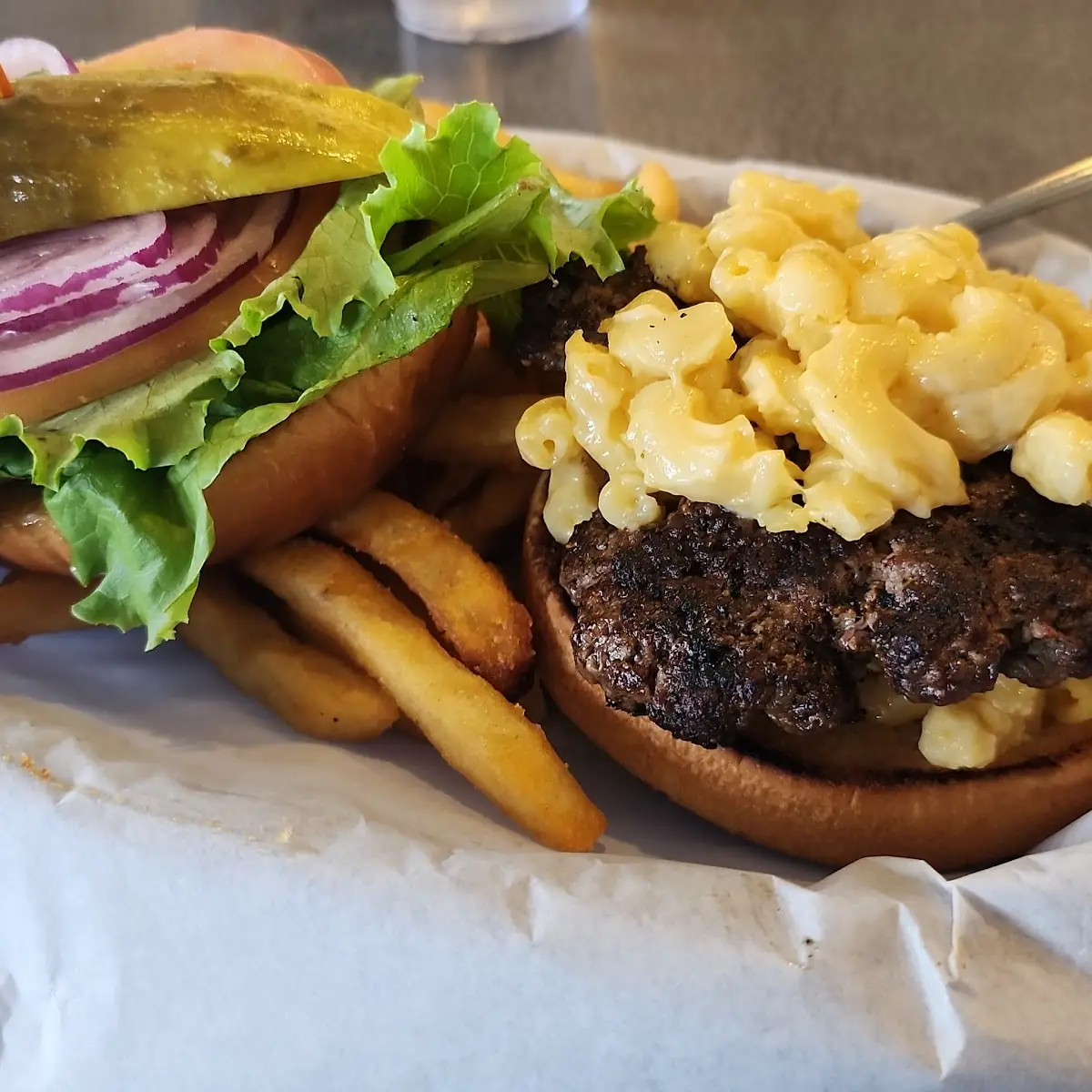 Mac N Cheese Burger
