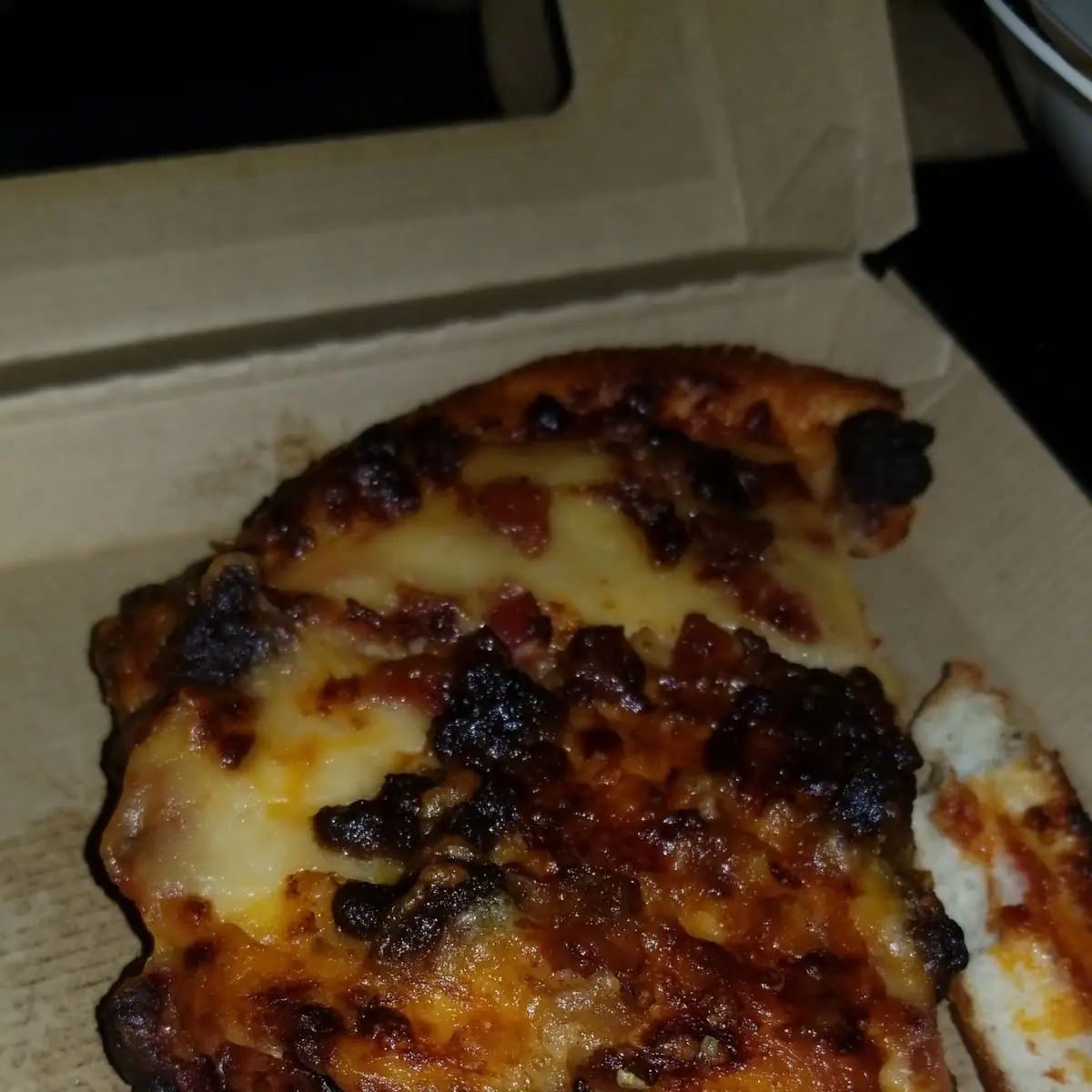 Burnt Bacon Cheeseburger Pizza