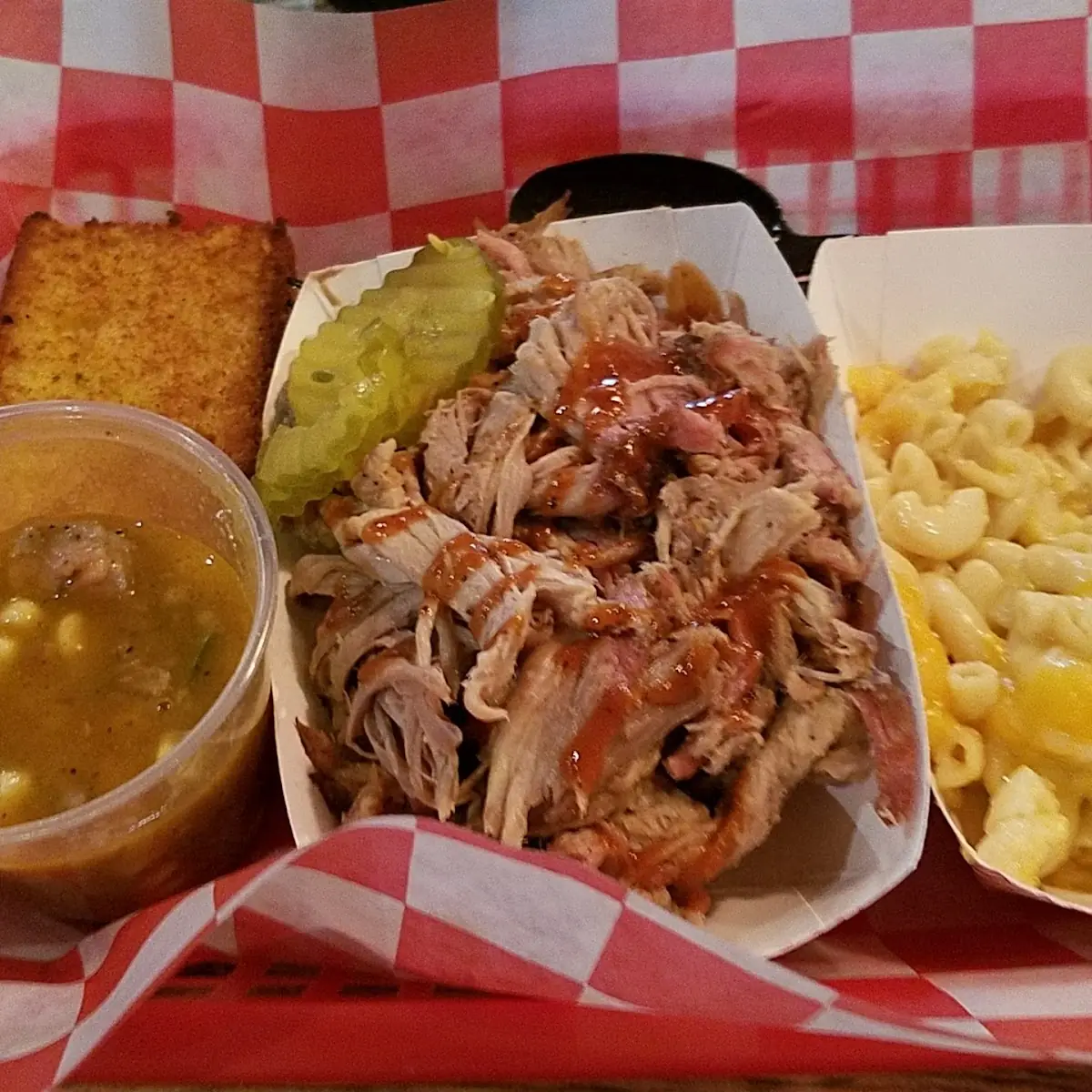 Pulled Pork Pinto Beans an Corn Bread OMG