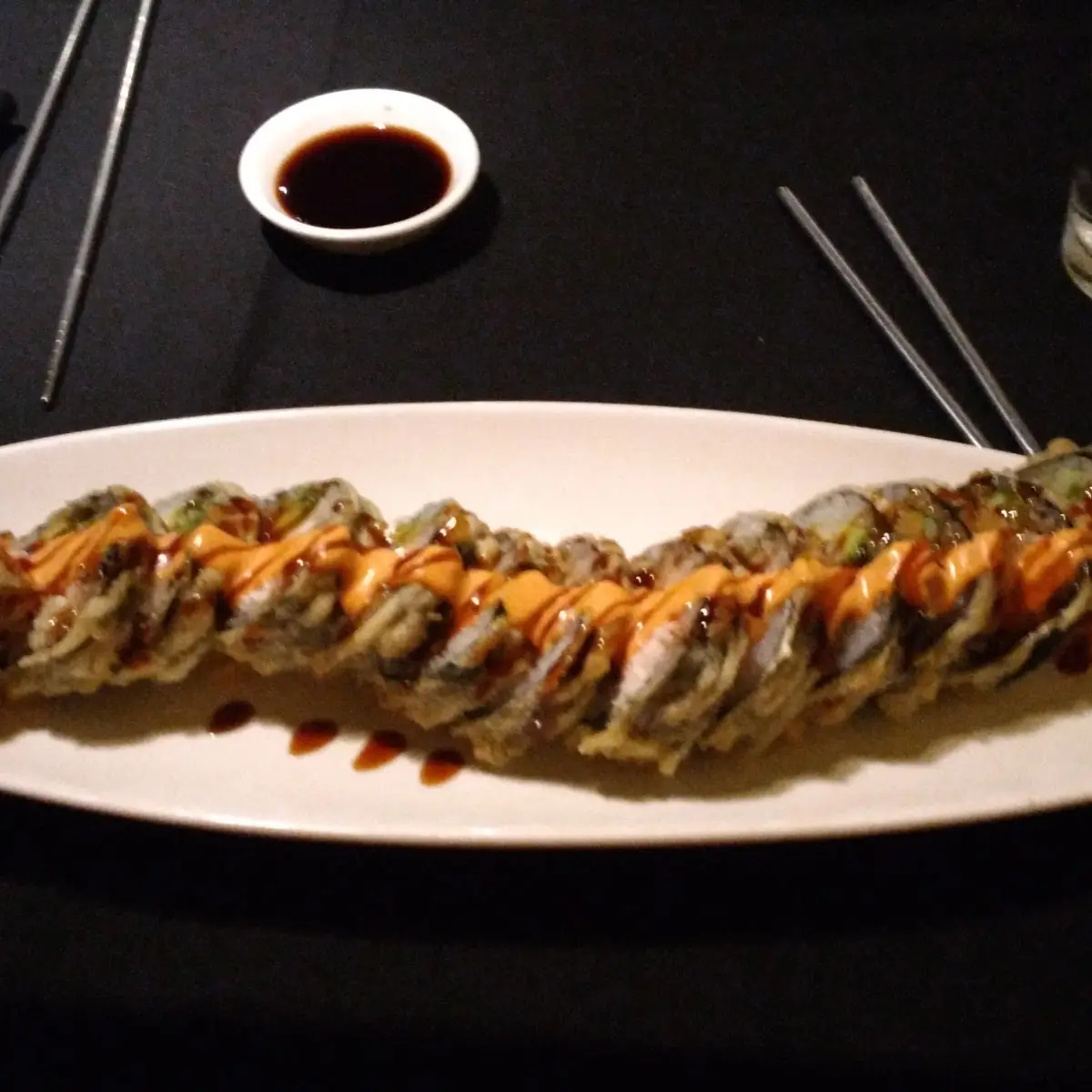 Tataki Salmon Roll