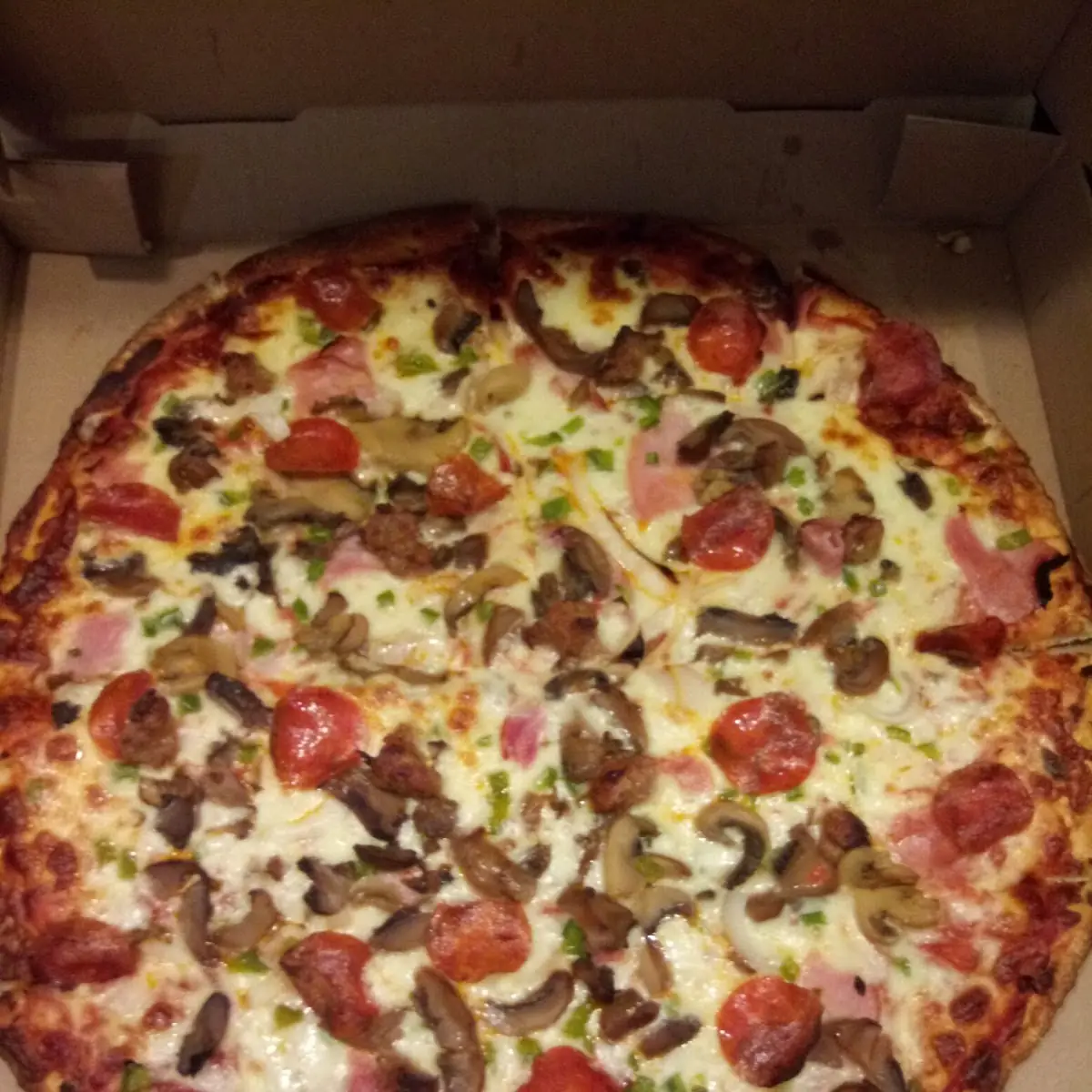 Deluxe Pizza