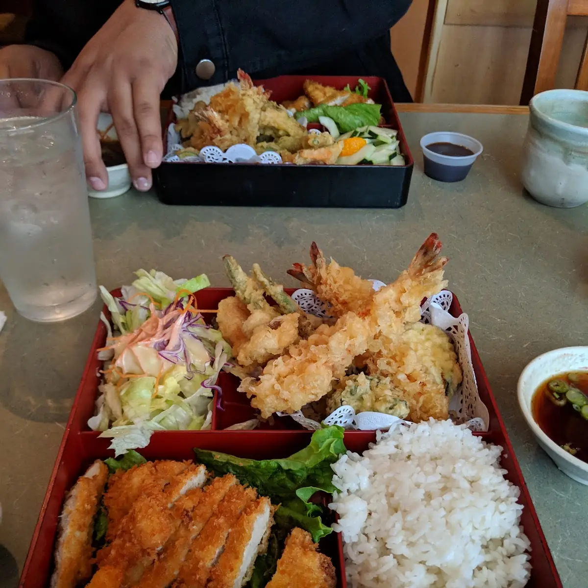 Bento Box Hamachi Kama Unagi Don
