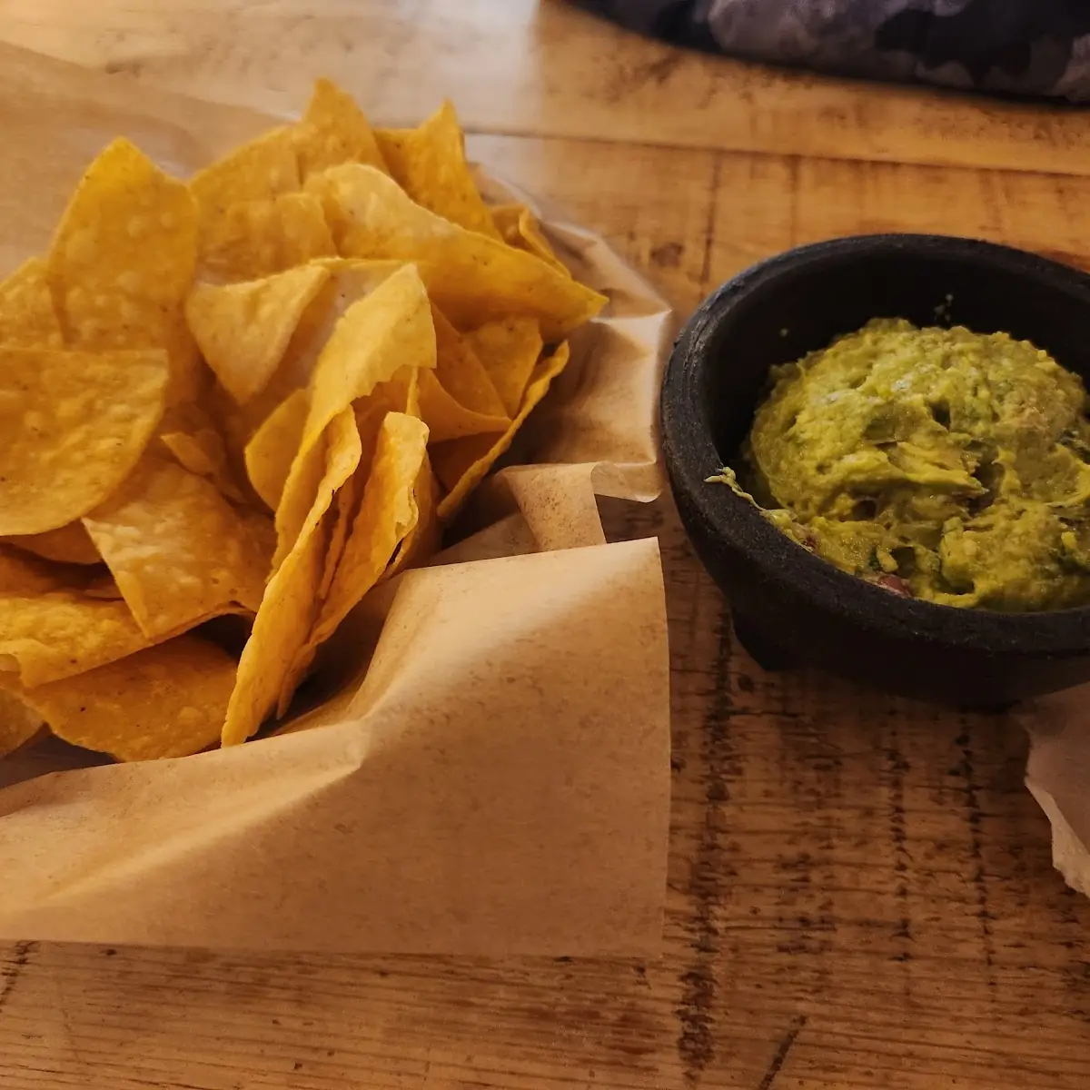 Family Chips & Queso - 16oz