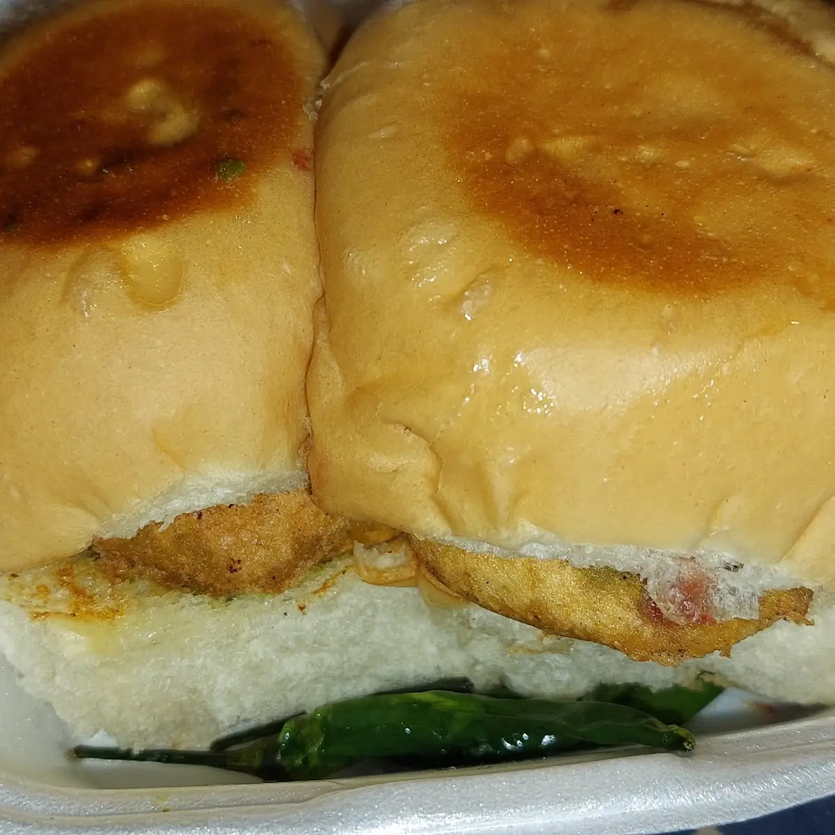 Butter Vada Pav