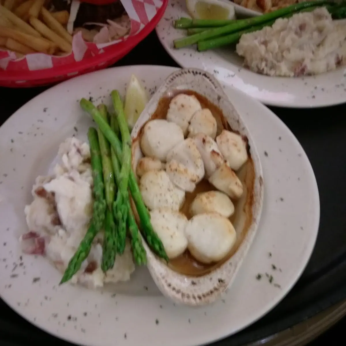 Scallops with Garlic Sauce Hollandaise