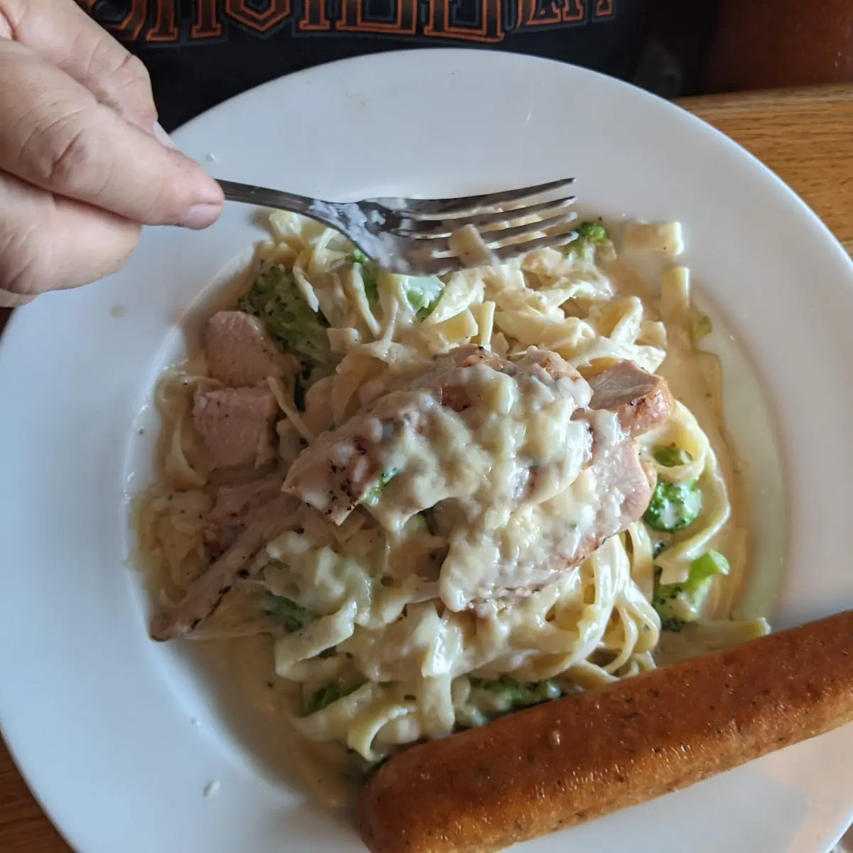 Chicken Alfredo Pasta with Broccoli