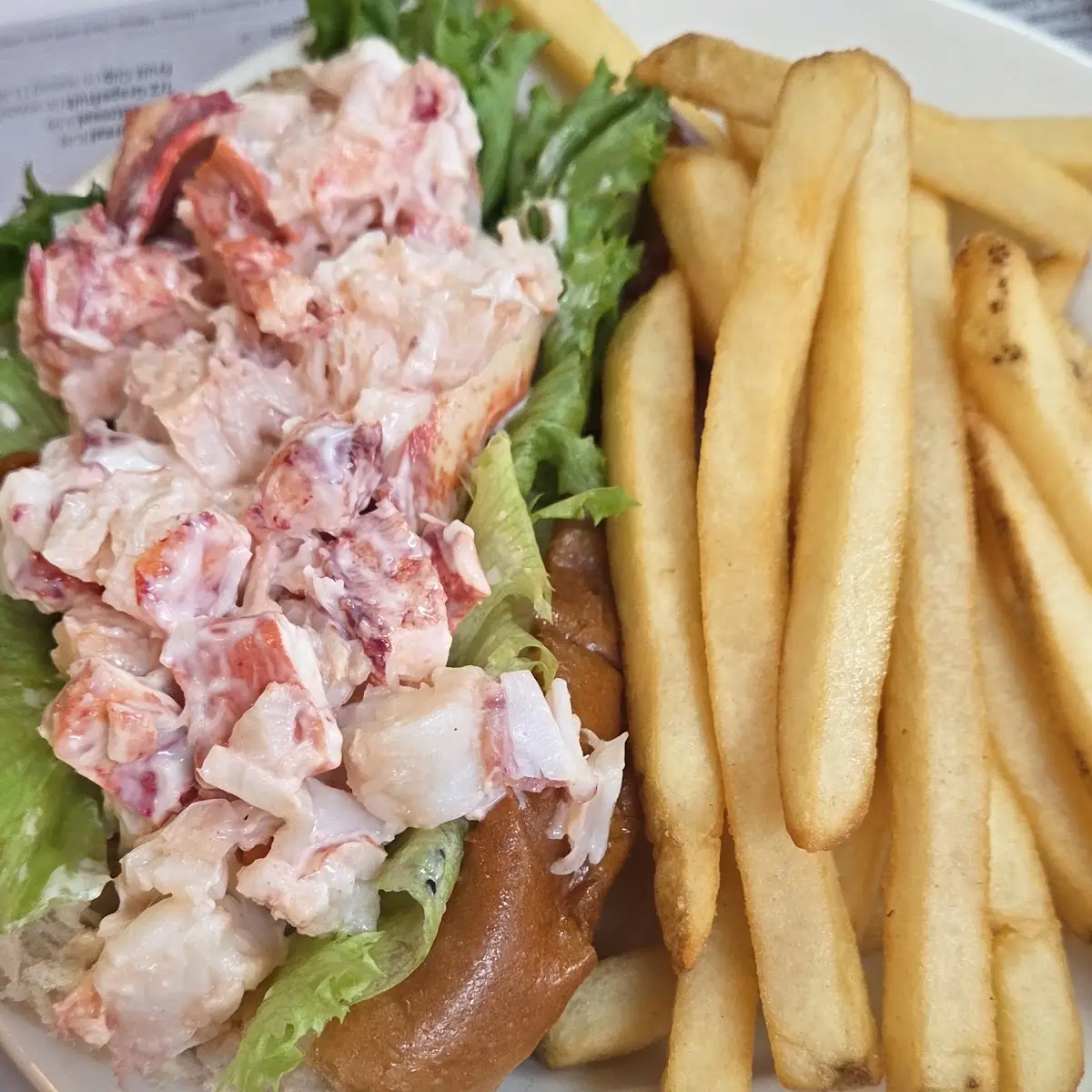Lobster Roll with Fries