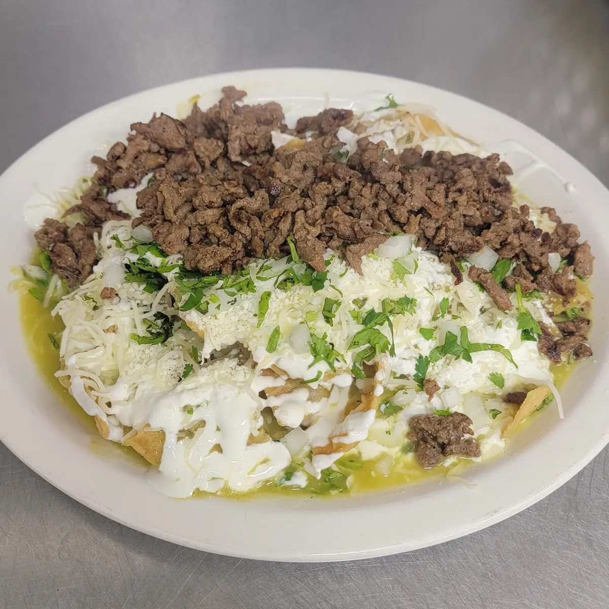 Chilaquiles Verdes Con Asada