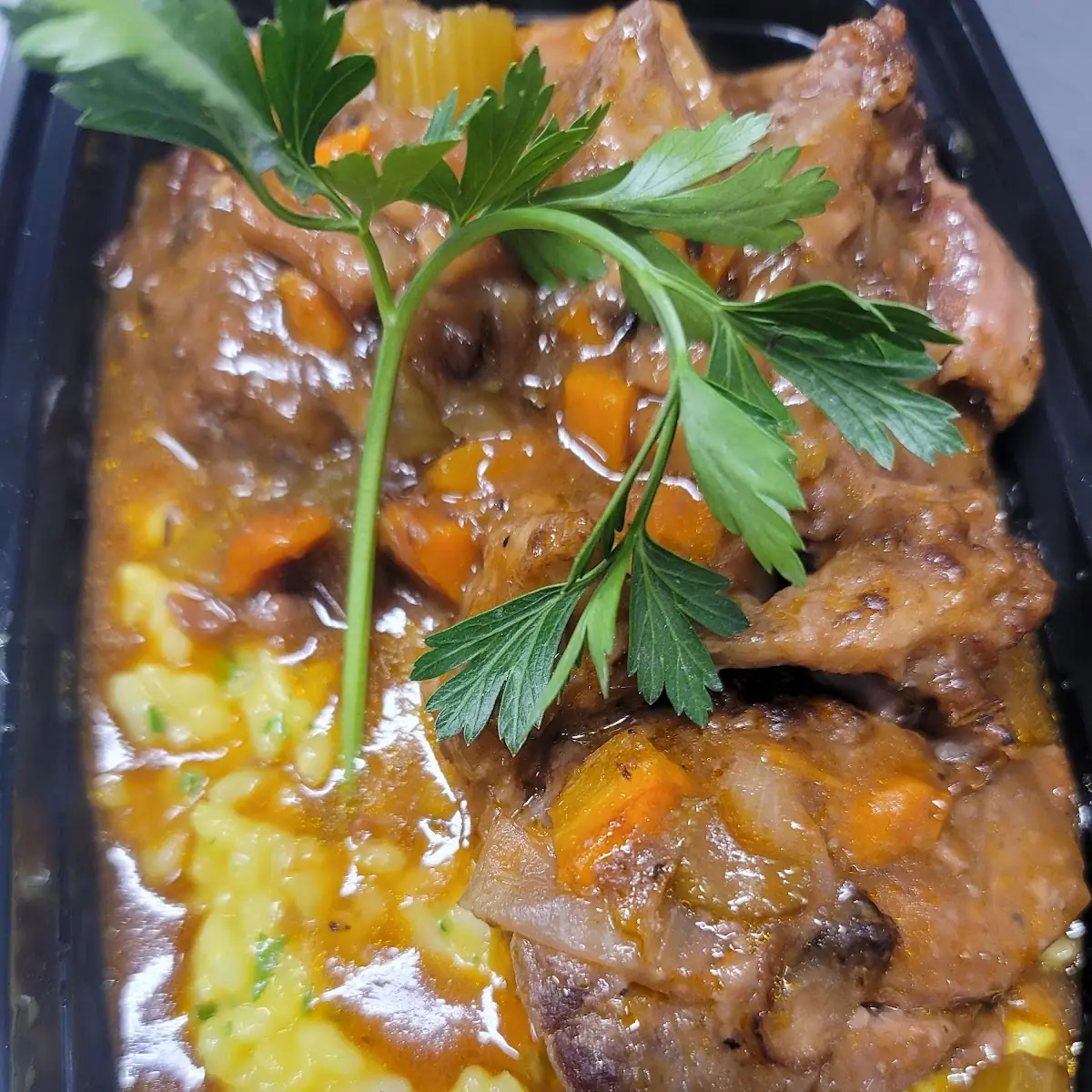Lamb Shank over Mac&Cheese