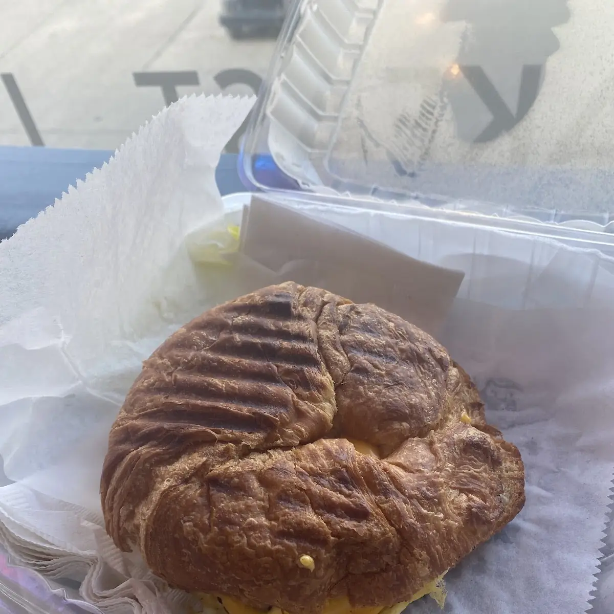 Breakfast Sandwich Bacon Egg & American Cheese