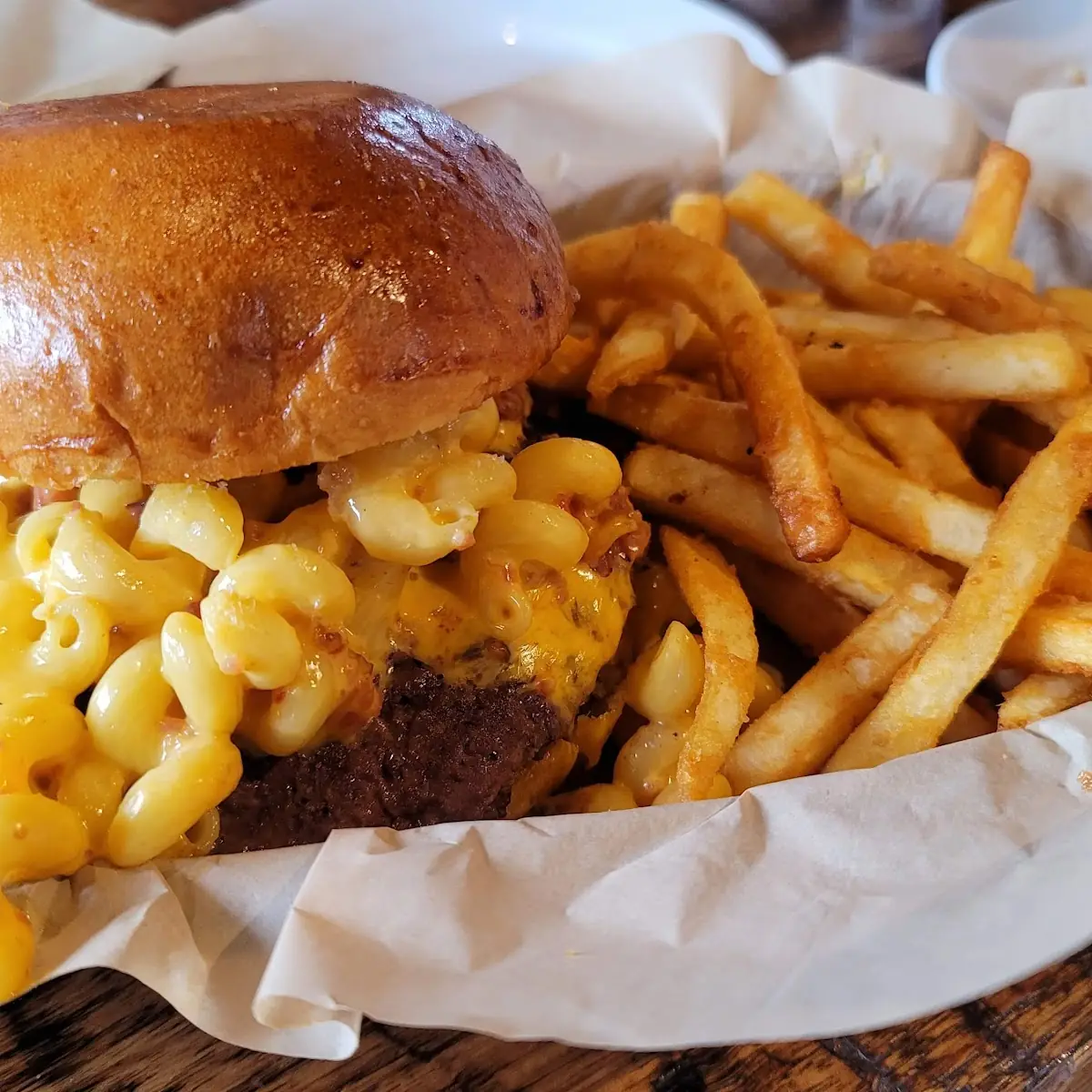 Bacon NAC & Cheese Burger