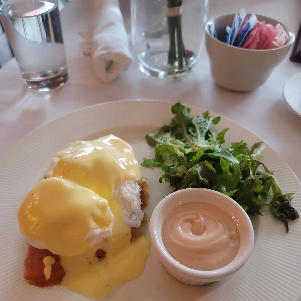Eggs Benedict