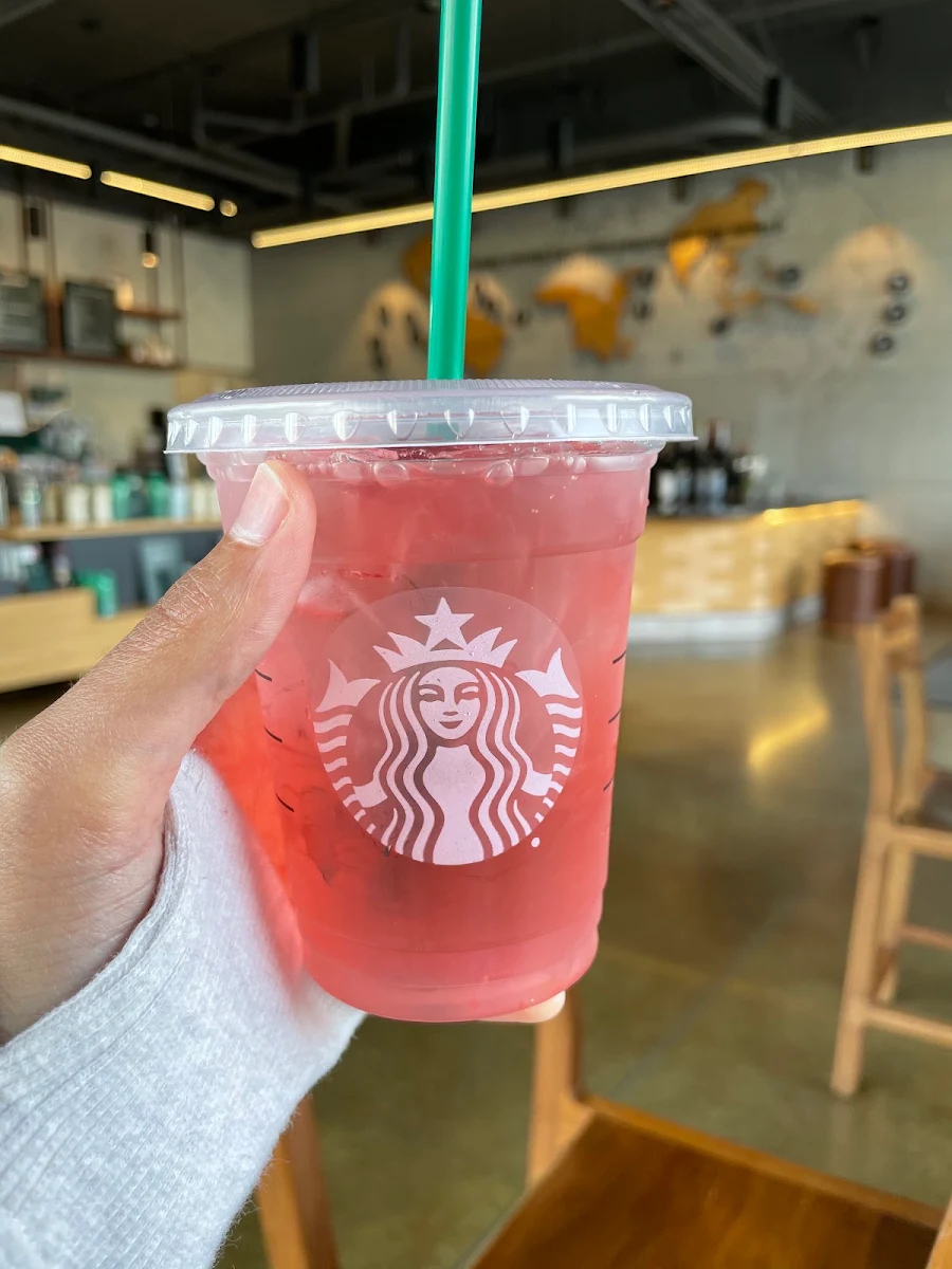 Mango Dragonfruit Lemonade Starbucks Refresher