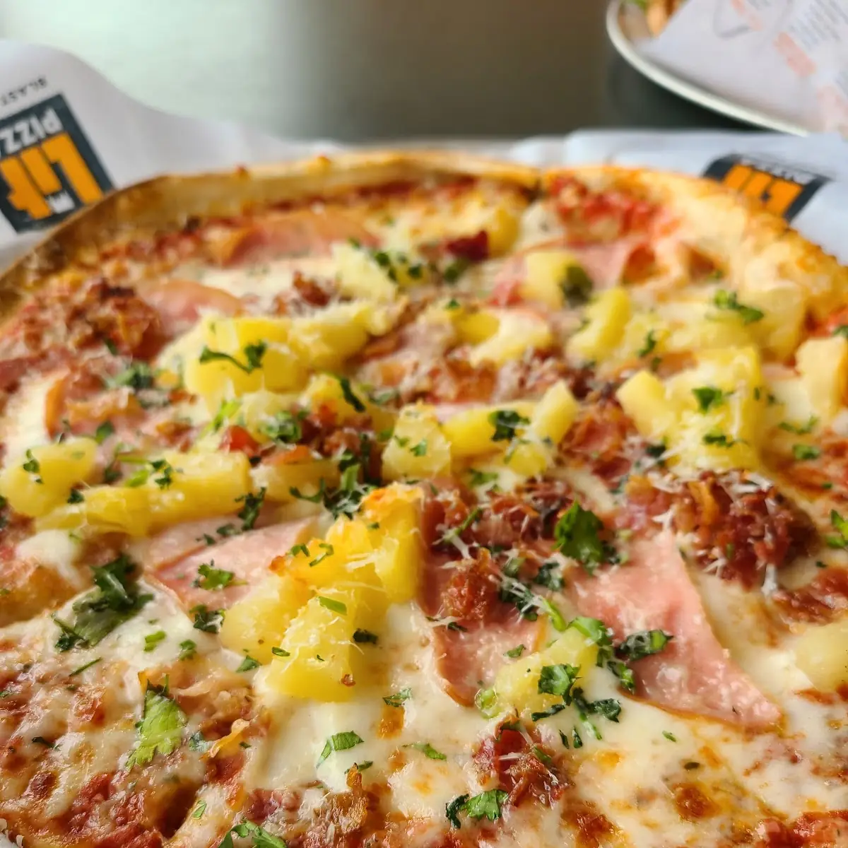 Hawaiian Pizza