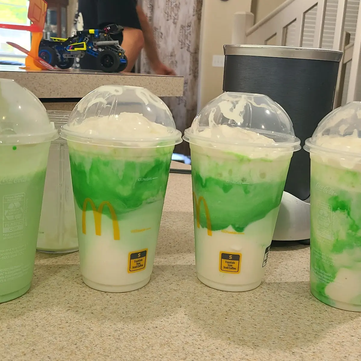 Medium Frozen Sprite Lymonade