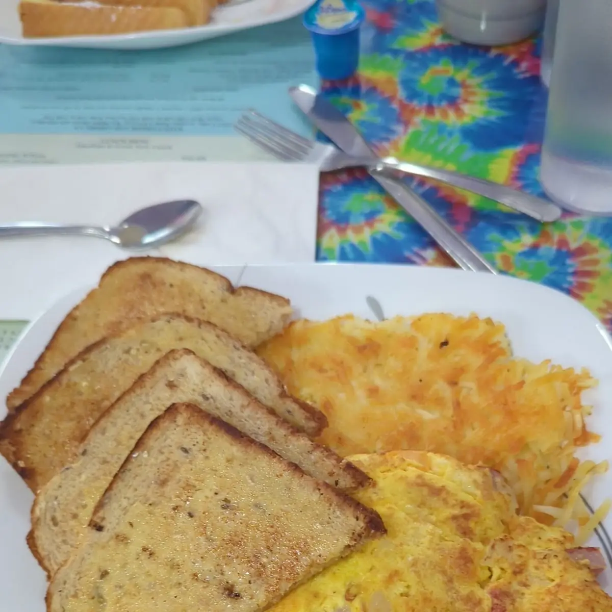 Meat and cheddar omelette