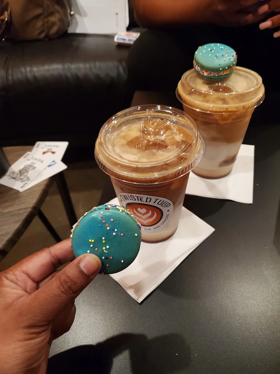 Birthday Cake Macaroon
