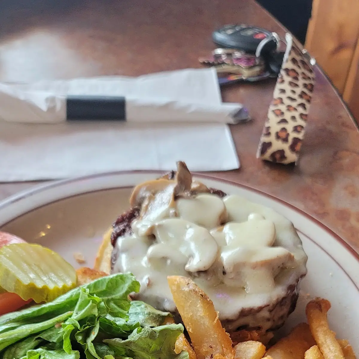 Hamburger with Mushroom Swiss Burger