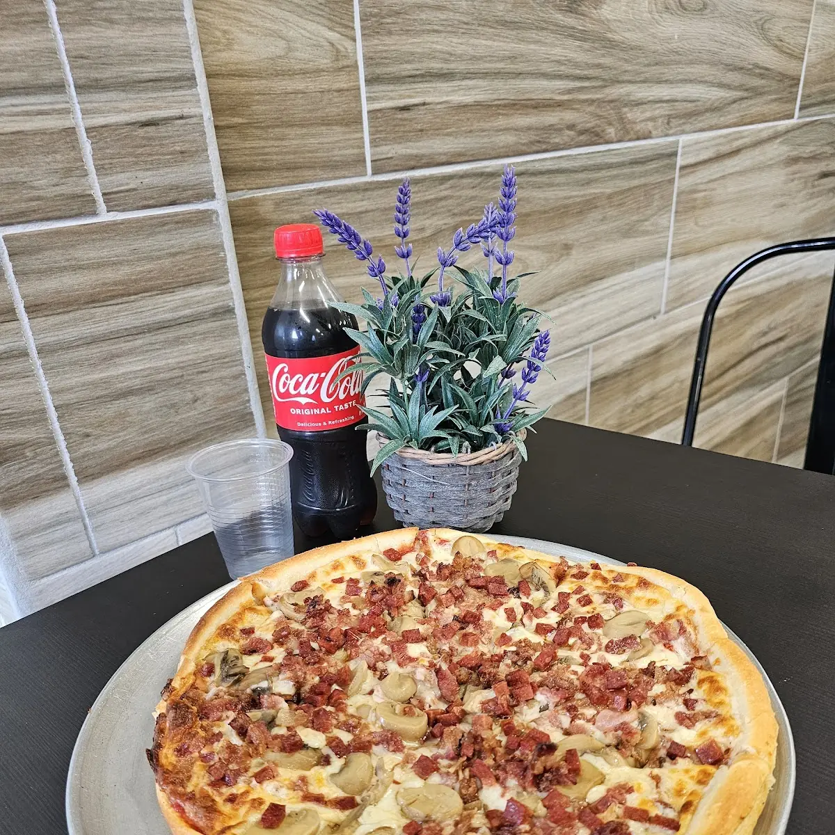 Pizza de Queso Con 3 Carnes