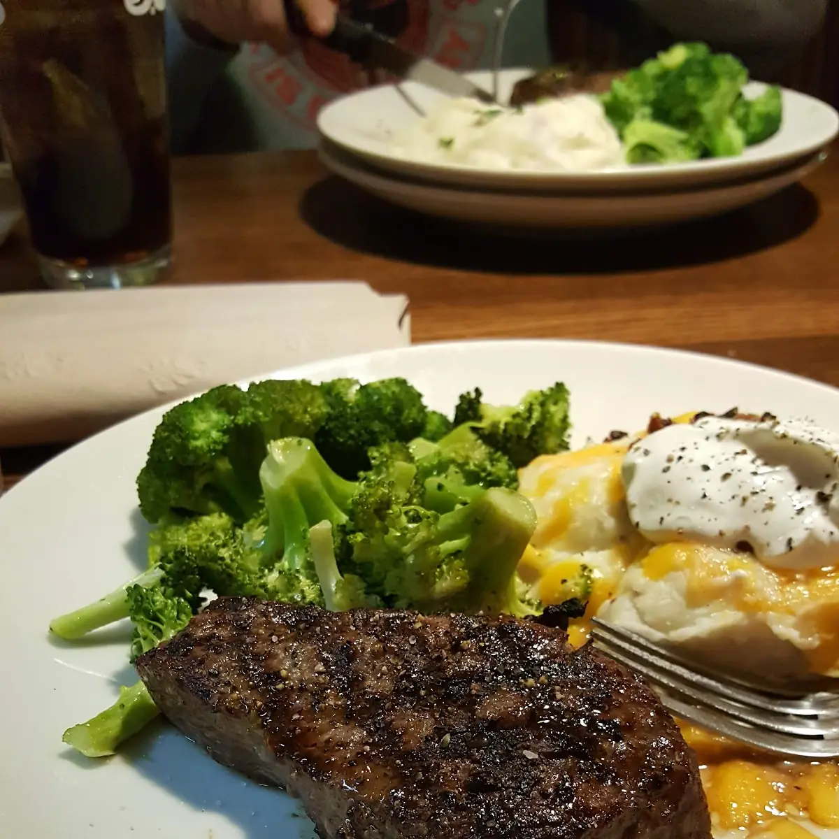 8oz Sirloin Steak with Loaded Mashed Potatoes and Broccoli