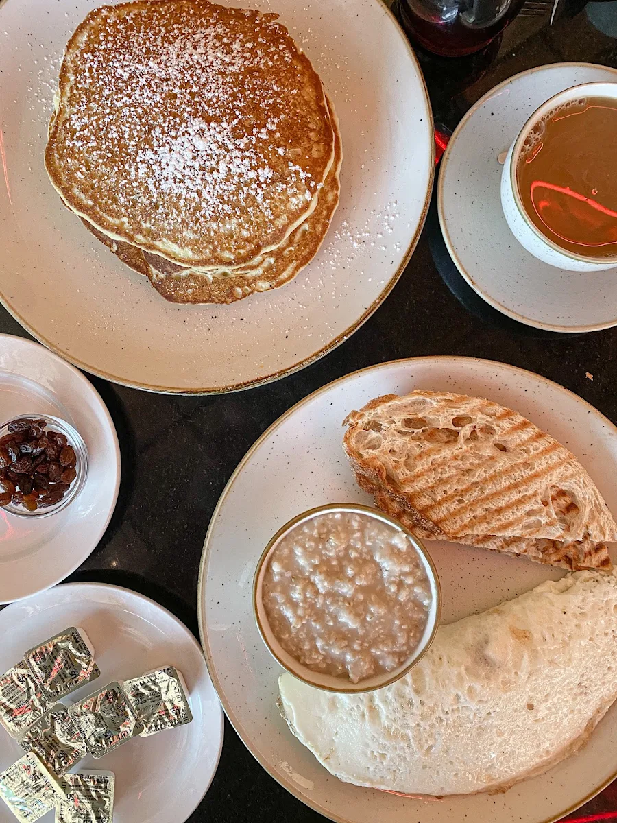 Pancakes and Egg White Omelette