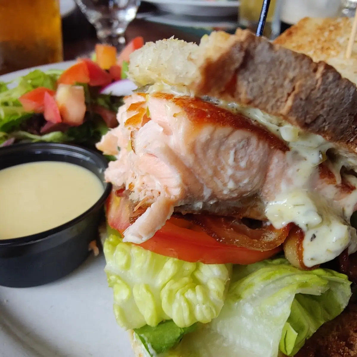 Grilled Salmon blt