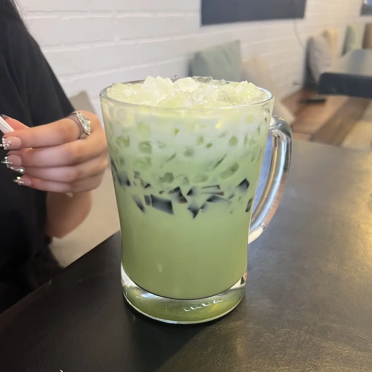 Iced Green Tea with Foam