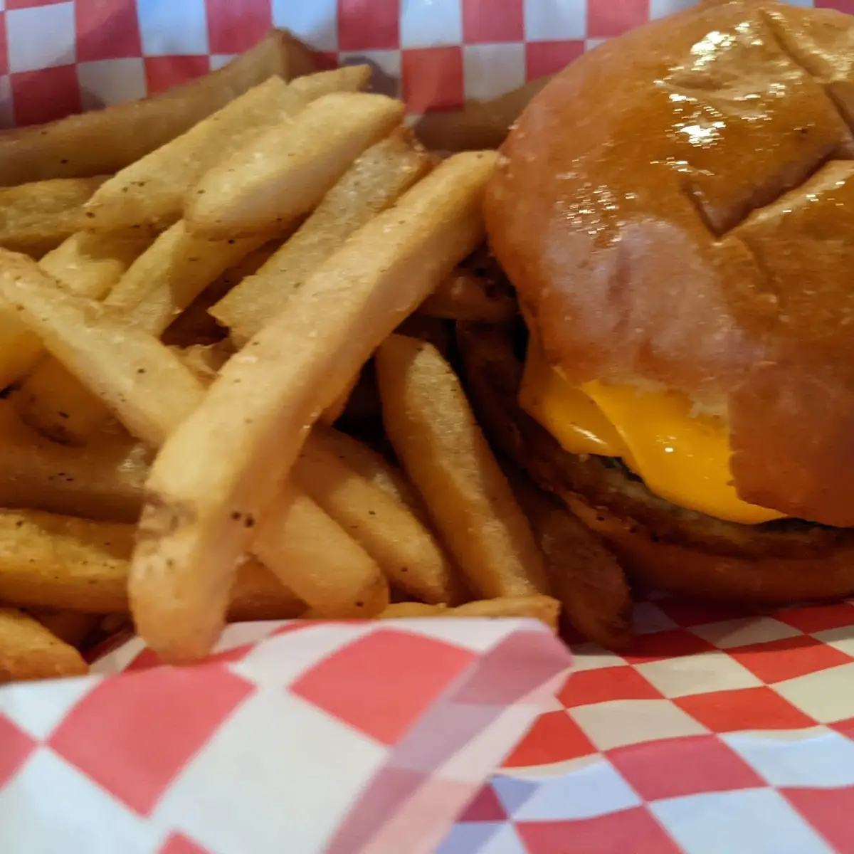 Kids Cheeseburger