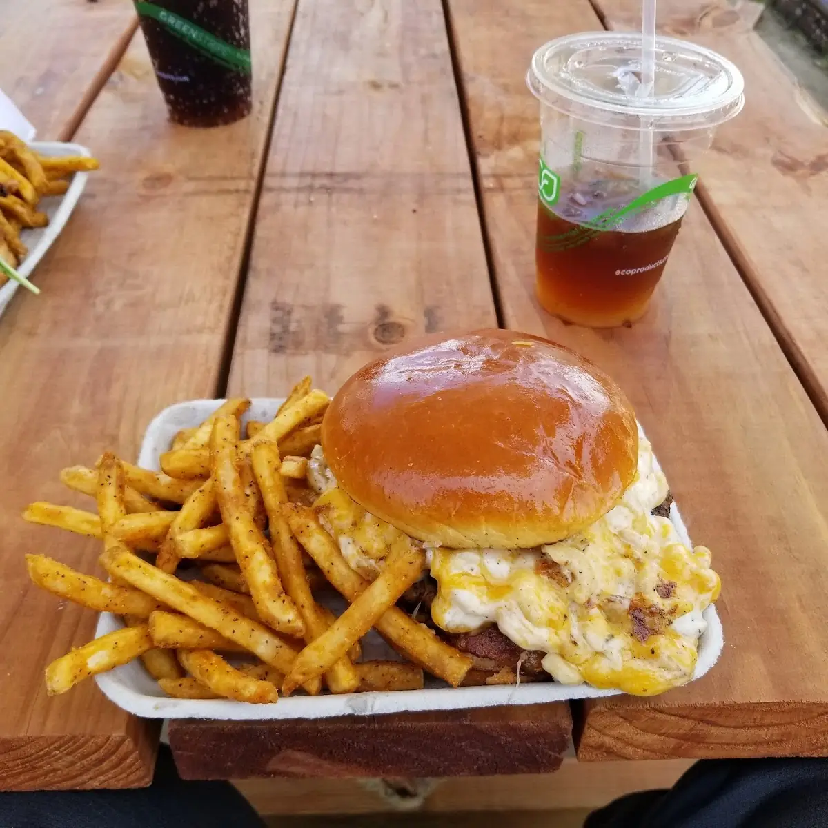 Bacon Mac & Cheese Burger