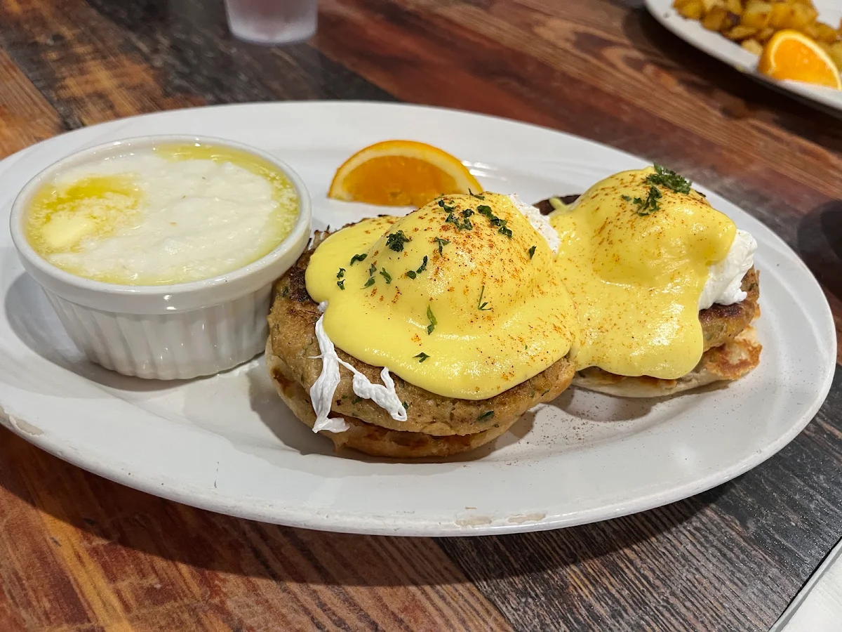Crab Cake Benny