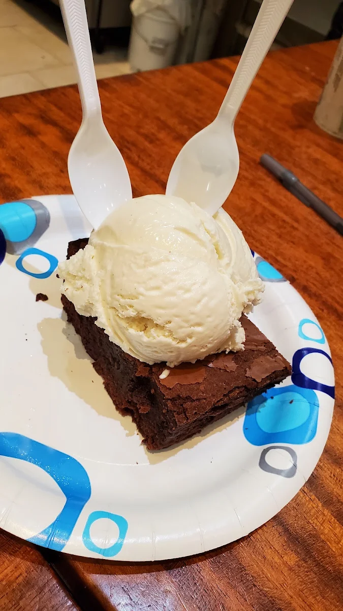 Brownie with Vanilla Ice Cream