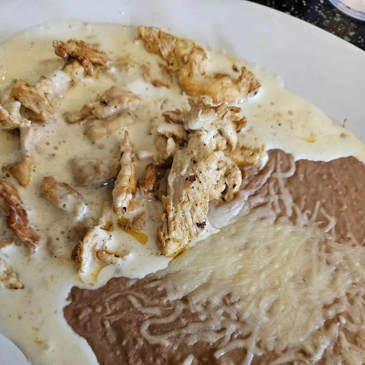Pollo Chicken