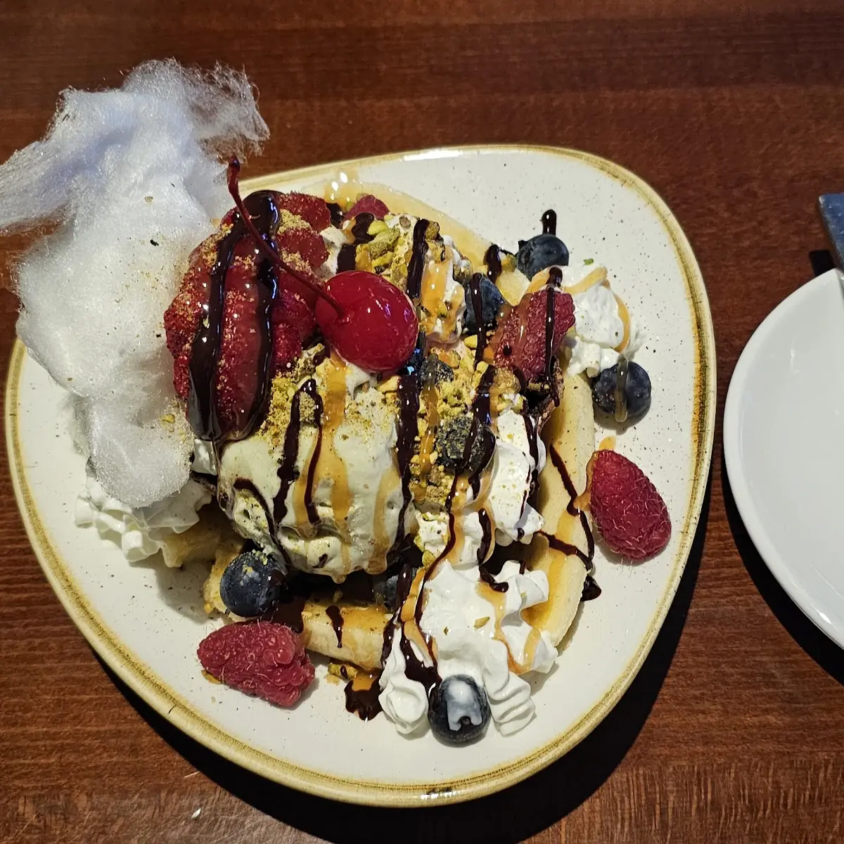 Banana Split with Cotton Candy
