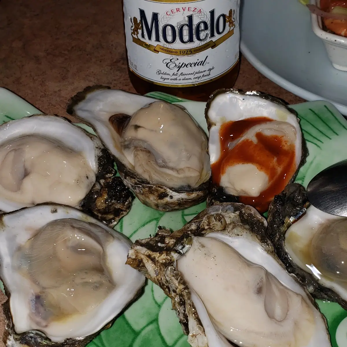 Ostiones En Su Concha - Oyster on the Half Shell