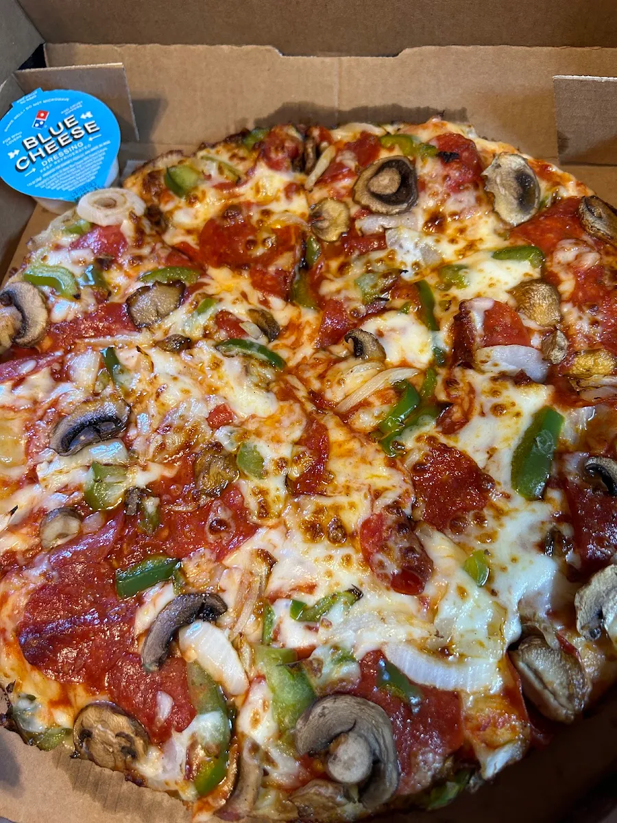 Hand Tossed Supreme Pizza