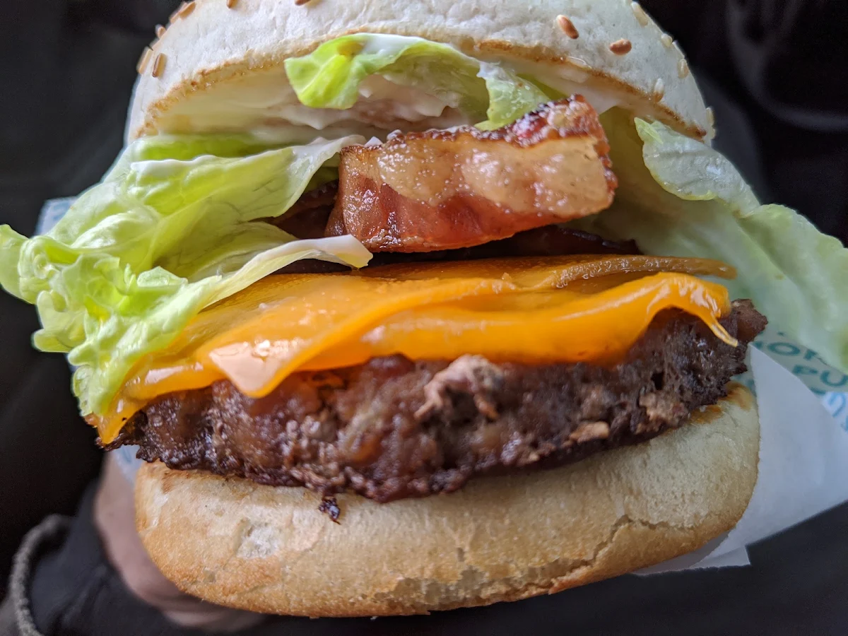 Cheddar Bacon Uncle Burger